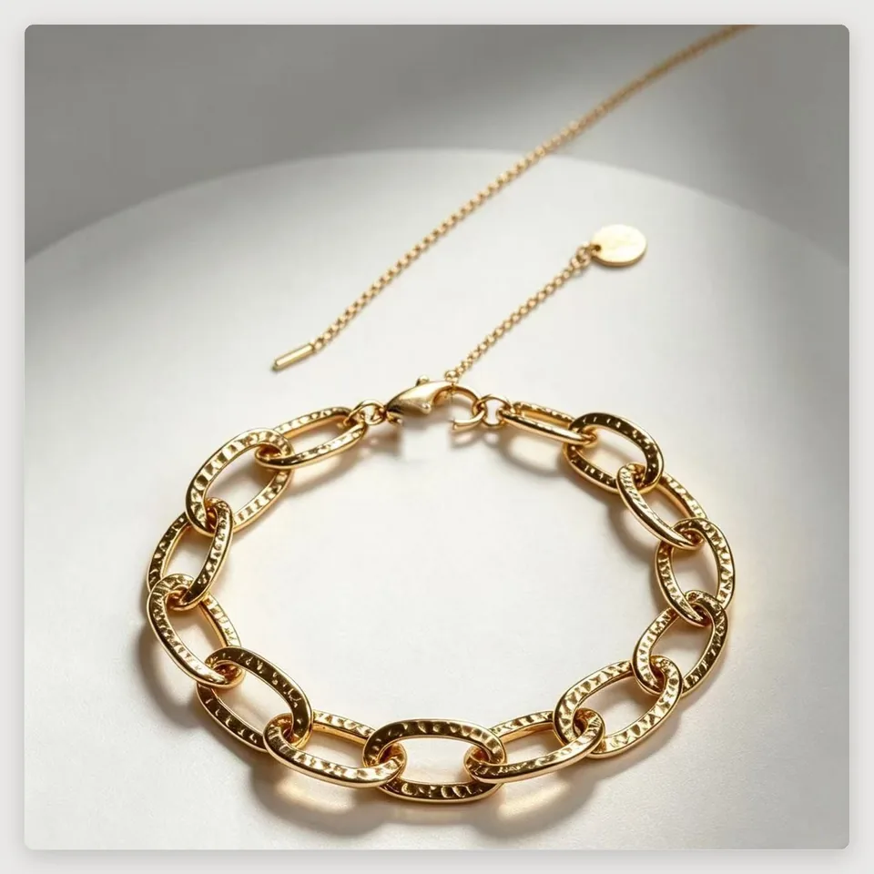 Hammered Rolo Chain Bracelet in 316L stainless steel with 18K gold PVD finish